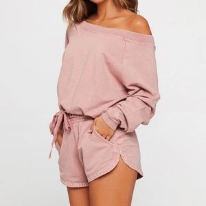 L*Space Goldie Pullover + Seabreeze Short ☁️🐚